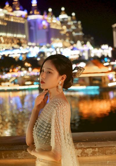 free性开放欧美群做a_超清全集免费观看
